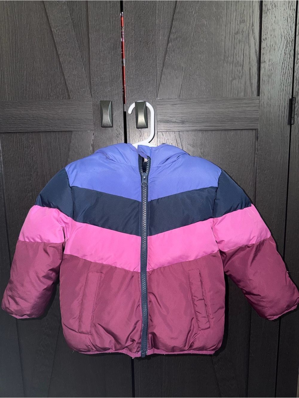 Swiss Tech Girls Colorblock Chevron Puffer Jacket in Blue, Navy & Pink